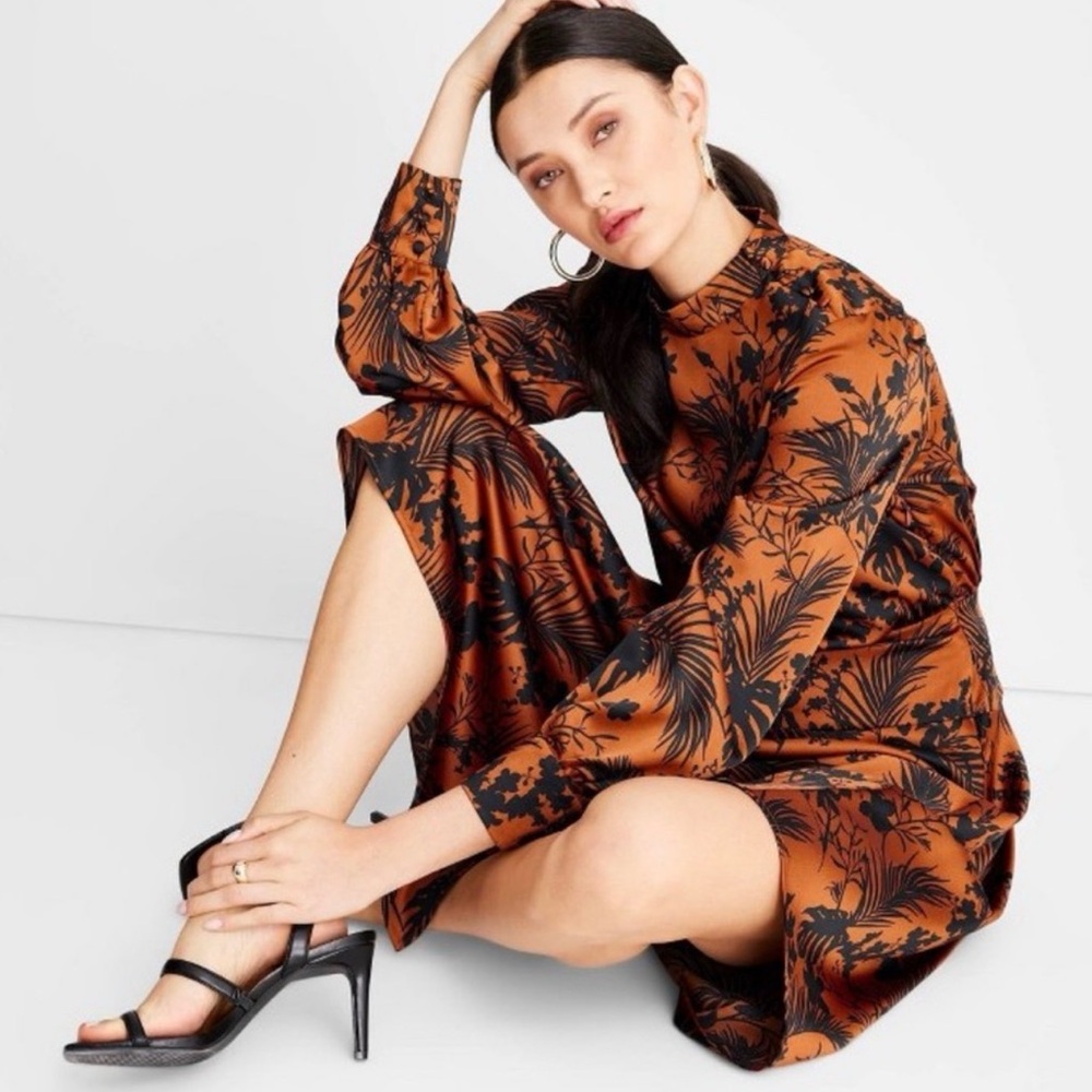 NWT Future Collective Kahlana Barfield Brown Floral Dress